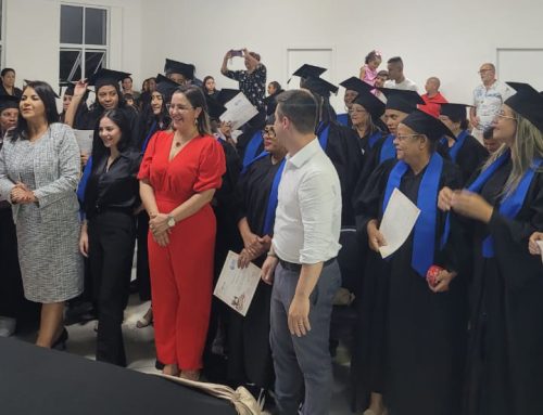 Formatura do Curso de Confecção Industrial